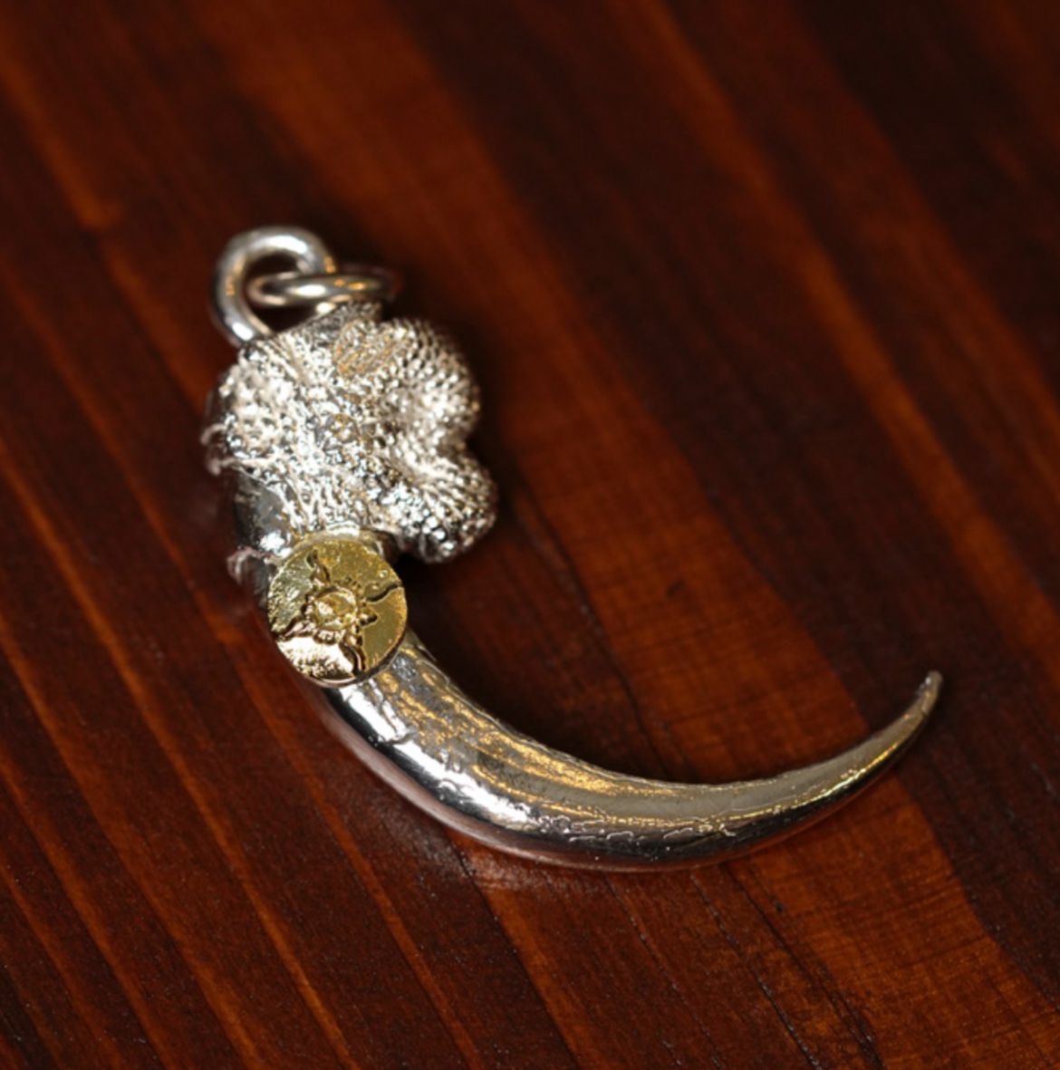 First Arrow's Silver P-025R Eagle Claw (L)