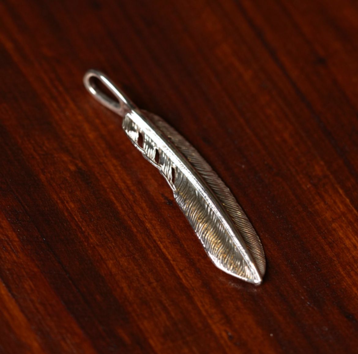 First Arrow's Silver P-519L Feather (M)