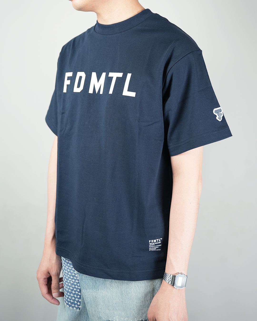 FDMTL LOGO TEE NAVY FA26/TE16