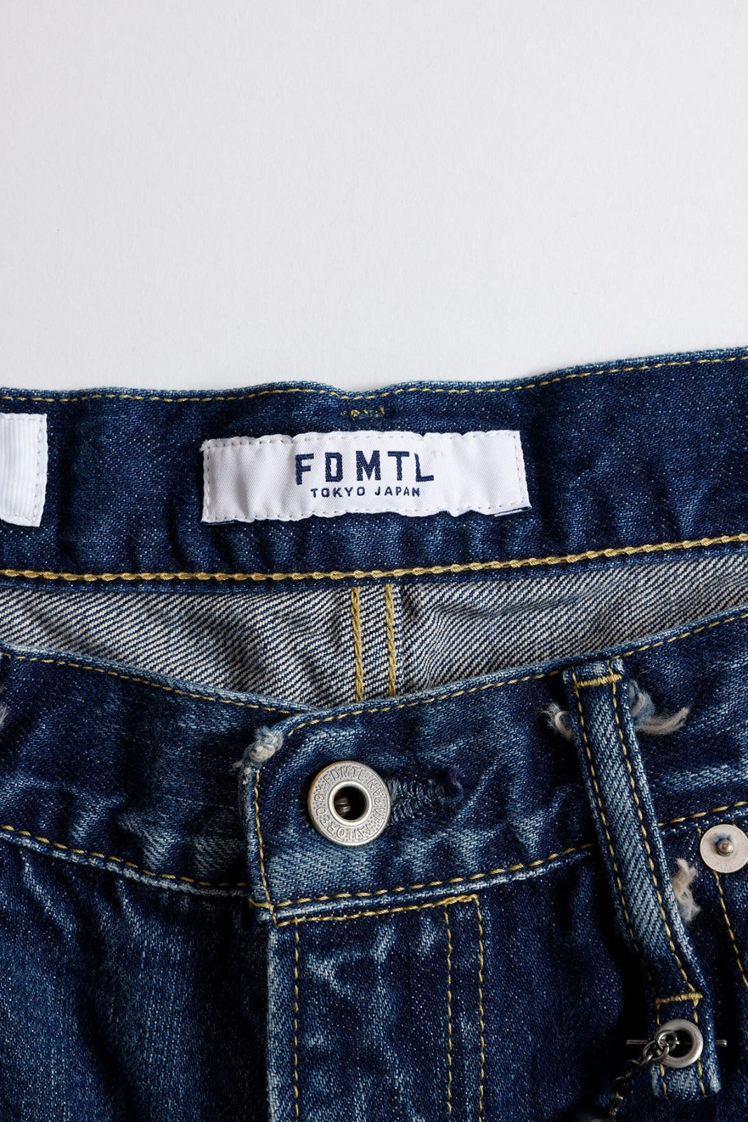 FDMTL CLASSIC STRAIGHT DENIM CS138 FA26/MG138 INDIGO