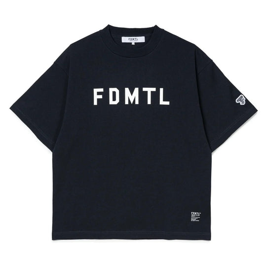 FDMTL LOGO TEE T-shirt FA25/TE31 NAVY