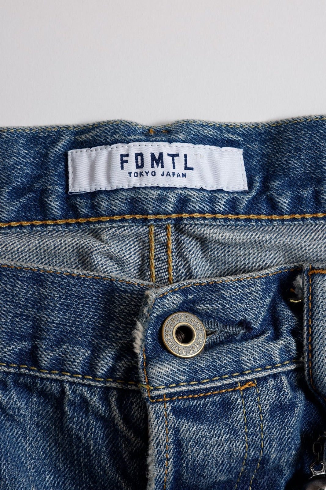 FDMTL SLIM FIT DENIM CS136 FA26/MT136 INDIGO