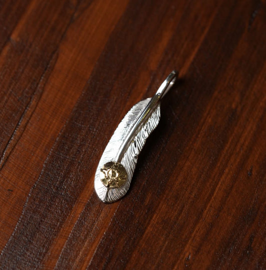 First Arrow's Silver P-005R Feather (S) With K18